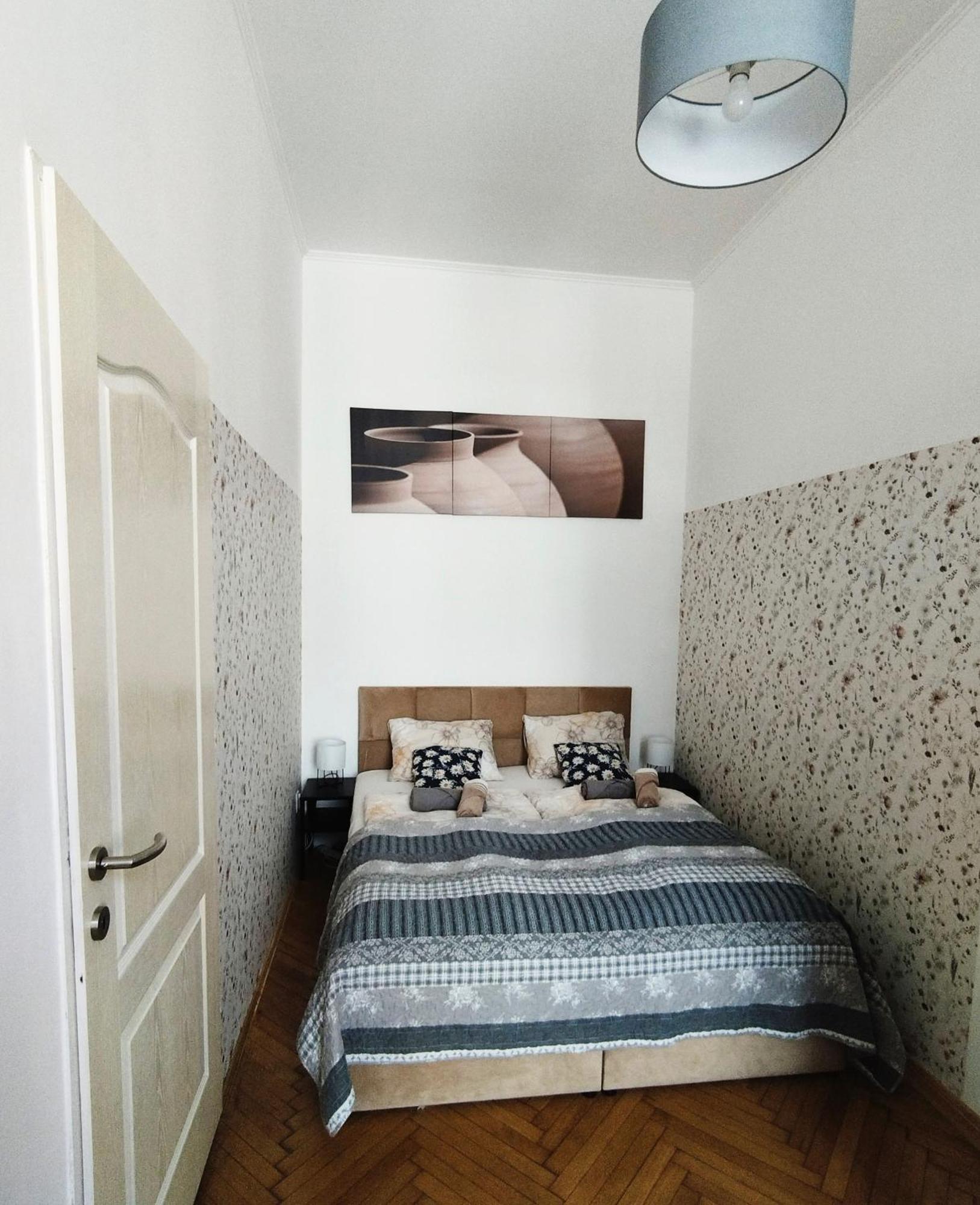 Margaret & Violet - Peaceful Downtown Apartamento