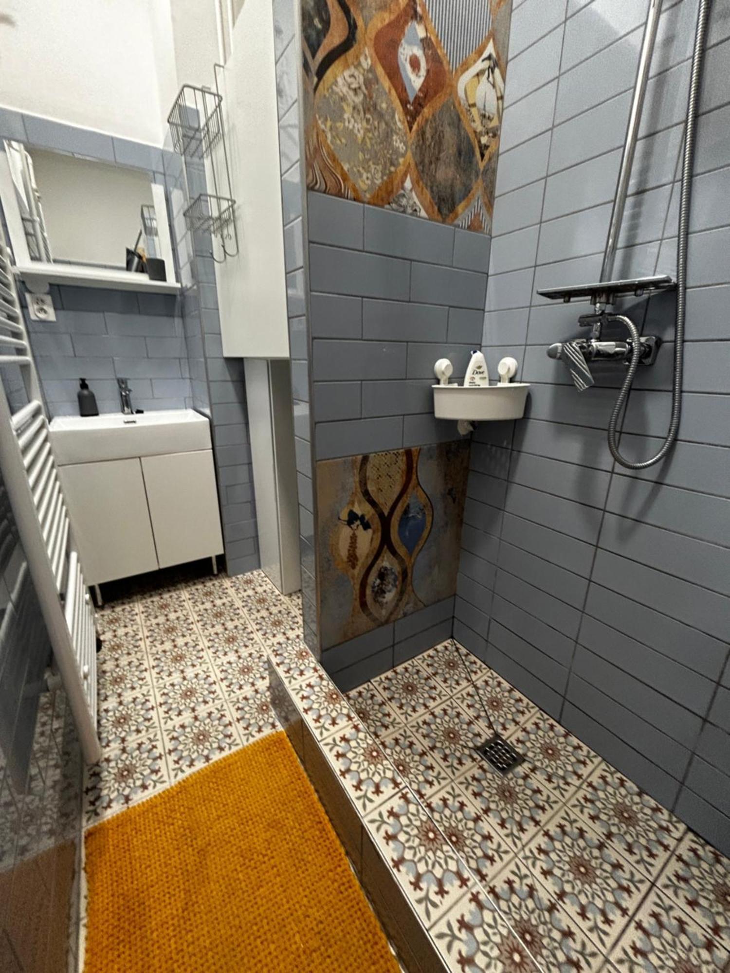 Margaret & Violet Apartments - Peaceful Stay Downtown Apartman *
